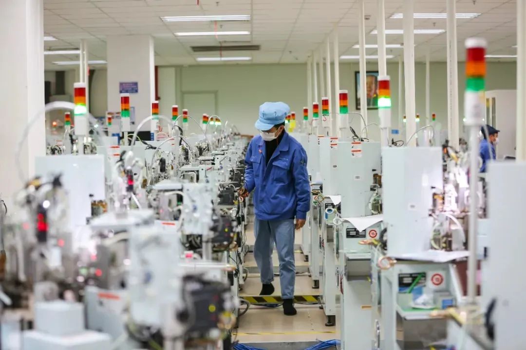 “智改數轉”賦能產業創新升級，貴陽高新區跑出新型工業化“加速度”